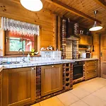 Vakantiehuis Woodhouse Lubowo (Szczecinek)