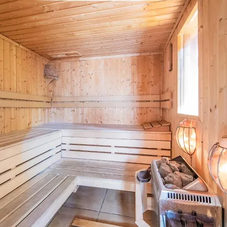 Woodhouse Lubowo (Szczecinek)