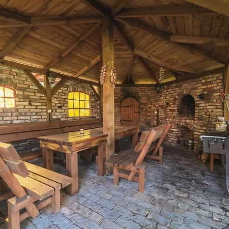 Woodhouse Holiday home Lubowo (Szczecinek)